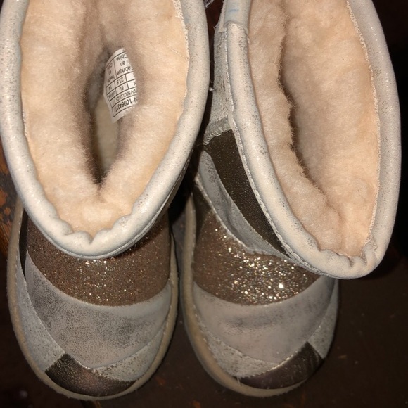 Ugg Boots - Picture 4 of 4